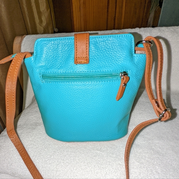 Valentina soft pebbled leather crossbody bag. - Picture 2 of 12